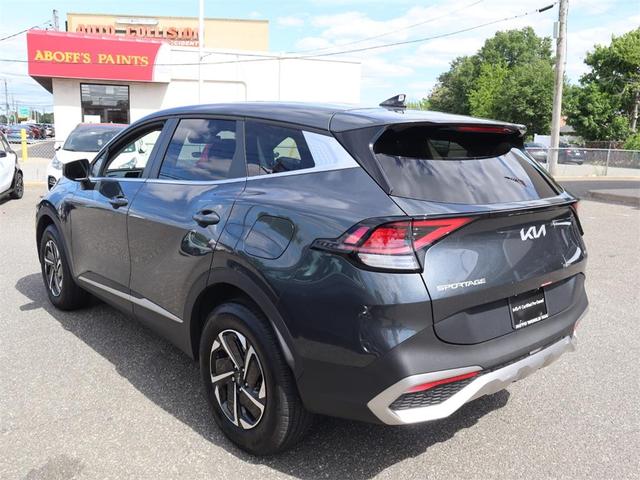 Photo of 2024 Gravity Gray Kia Sportage Hybrid