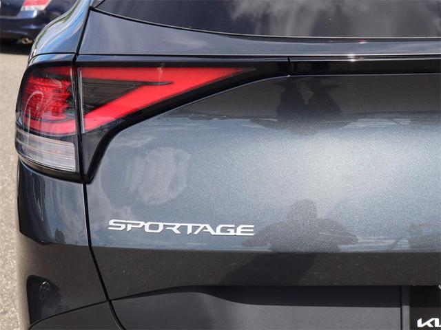 Photo of 2024 Gravity Gray Kia Sportage Hybrid