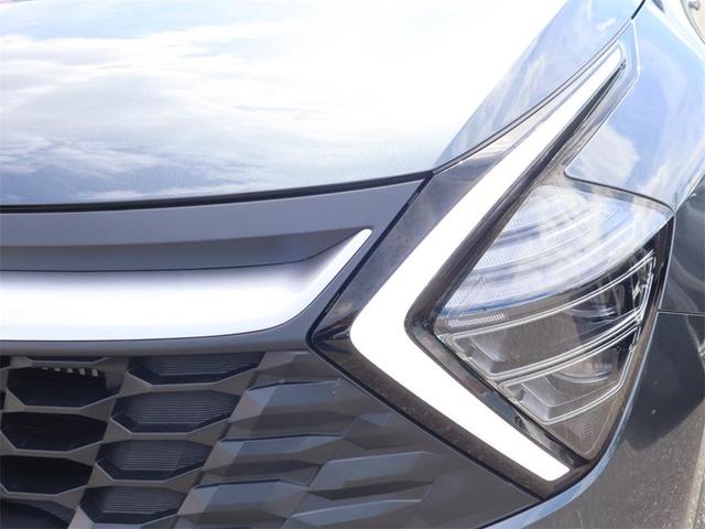 Photo of 2024 Gravity Gray Kia Sportage Hybrid