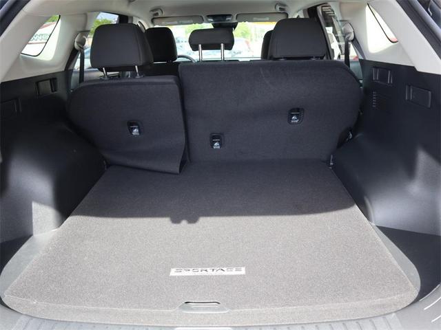 Photo of 2024 Gravity Gray Kia Sportage Hybrid