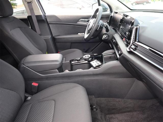 Photo of 2024 Gravity Gray Kia Sportage Hybrid