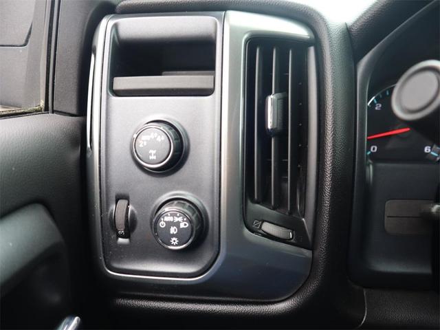 Photo of 2018 Silver Ice Metallic Chevrolet Silverado 1500