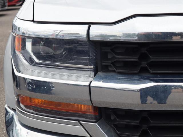 Photo of 2018 Silver Ice Metallic Chevrolet Silverado 1500