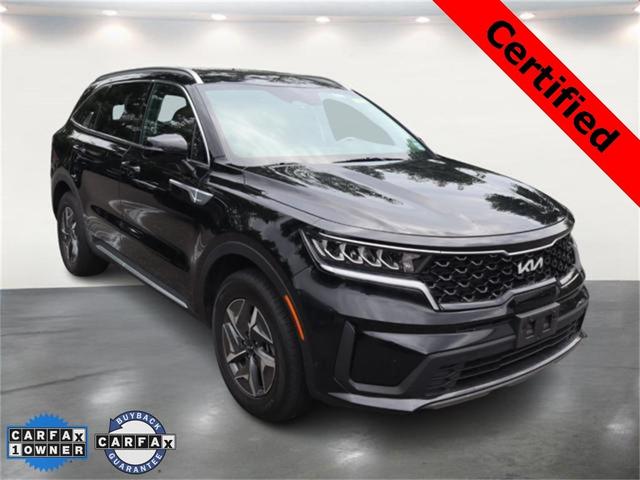 Photo of 2022 Aurora Black Kia Sorento Hybrid