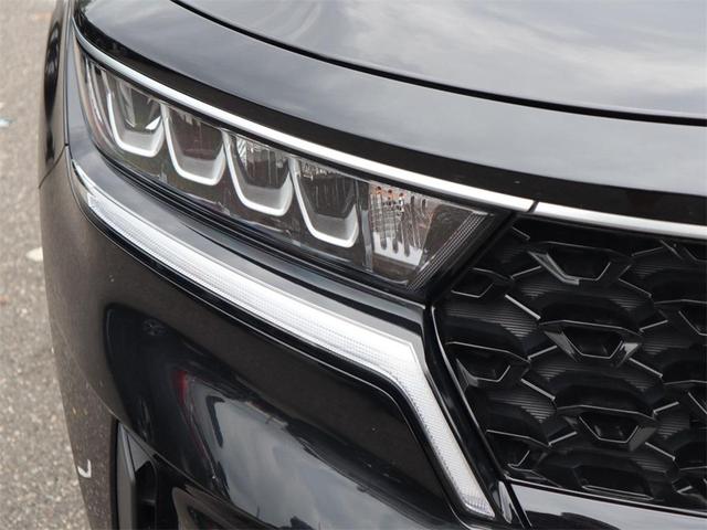 Photo of 2022 Aurora Black Kia Sorento Hybrid