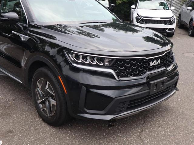 Photo of 2022 Aurora Black Kia Sorento Hybrid