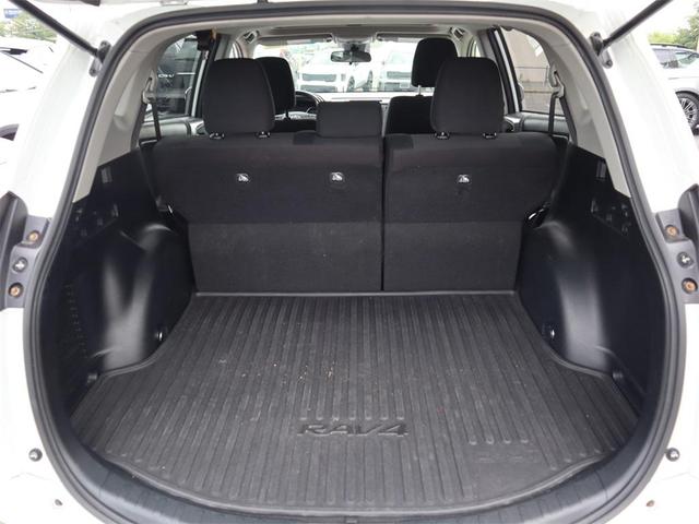 Photo of 2018 White Toyota RAV4