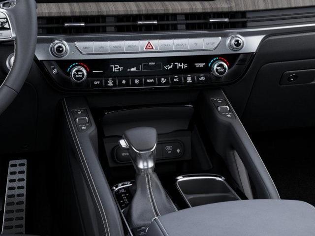 Photo of 2025 Ebony Black Kia Telluride