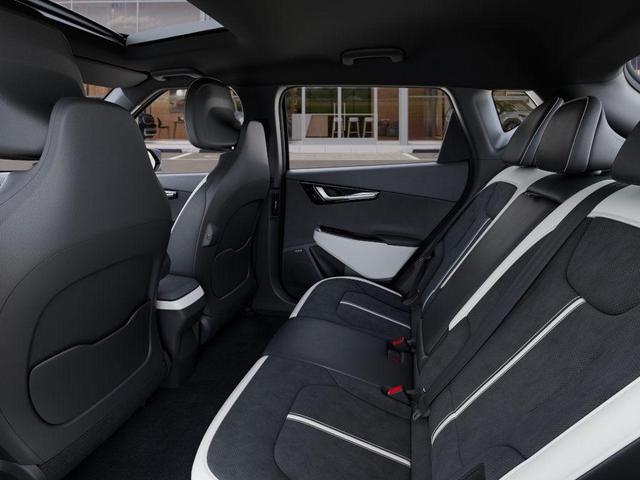 Photo of 2025 Ebony Black Kia EV6