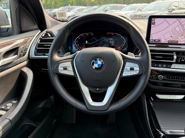 Photo of 2024 Black BMW X4