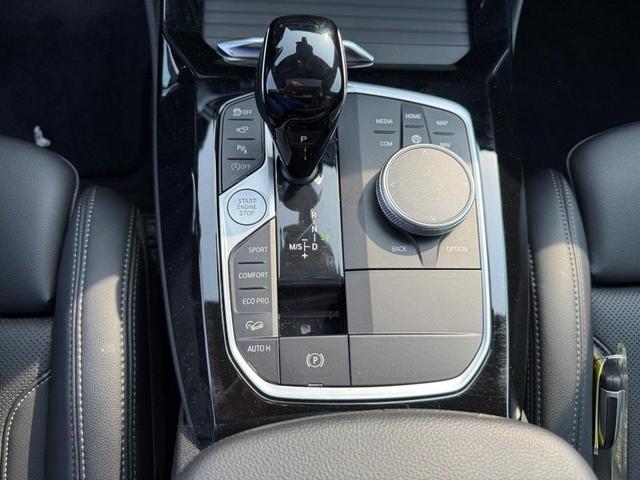Photo of 2024 Black BMW X4