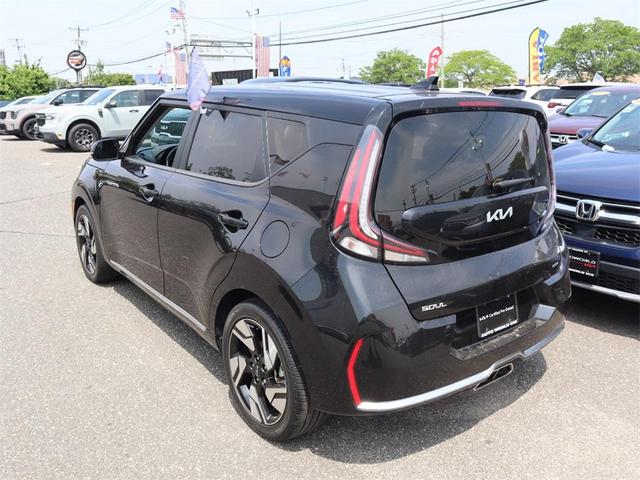 Photo of 2023 Fusion Orange Kia Soul