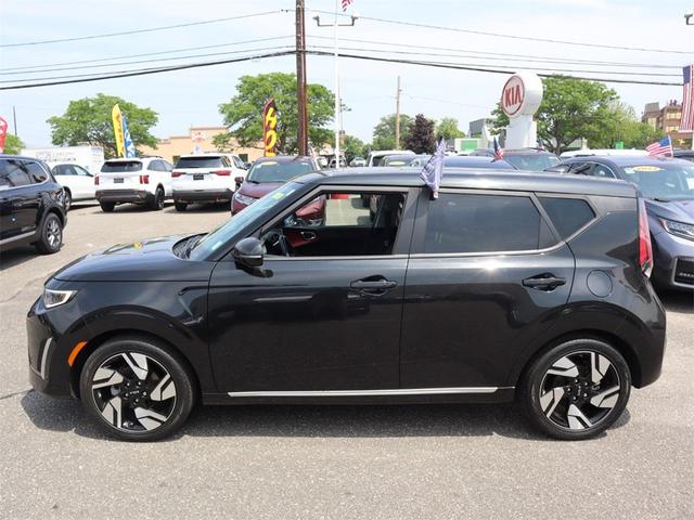 Photo of 2023 Fusion Orange Kia Soul