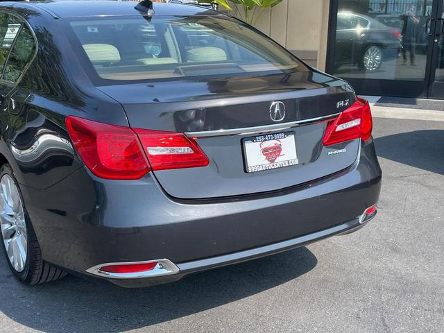 Photo of 2014 Graphite Luster Metallic Acura RLX