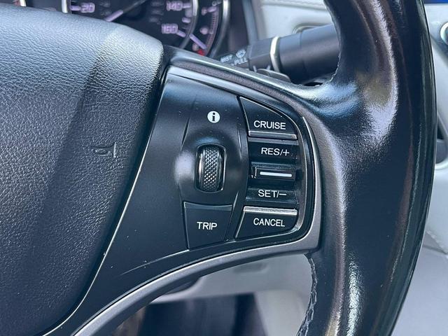 Photo of 2014 Graphite Luster Metallic Acura RLX