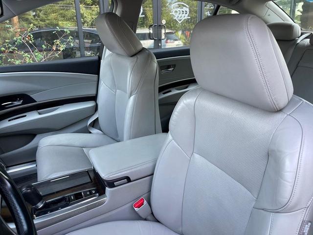 Photo of 2014 Graphite Luster Metallic Acura RLX