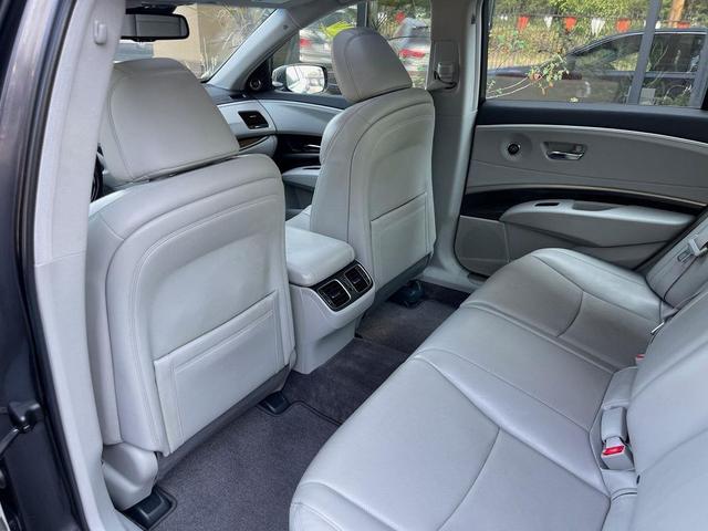 Photo of 2014 Graphite Luster Metallic Acura RLX