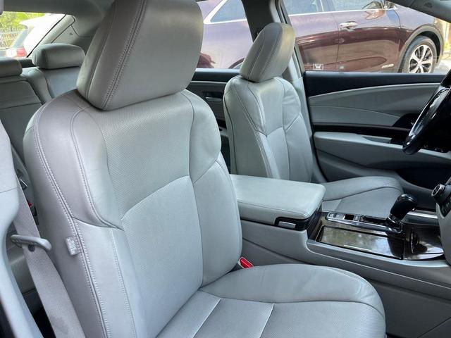 Photo of 2014 Graphite Luster Metallic Acura RLX