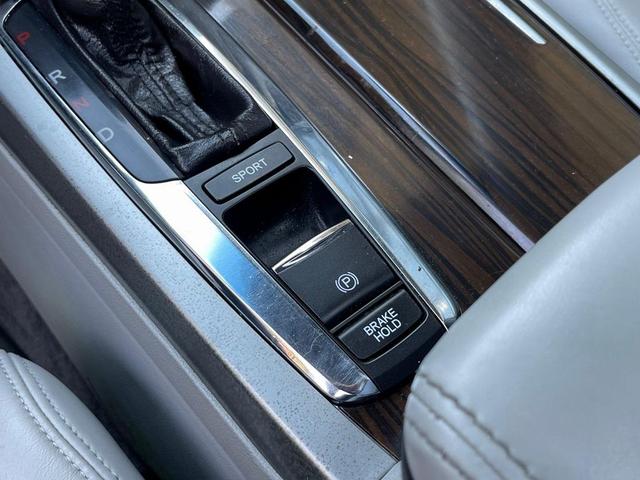 Photo of 2014 Graphite Luster Metallic Acura RLX