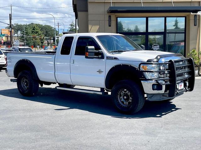 Photo of 2012 White Platinum Metallic Tri-Coat Ford F-250