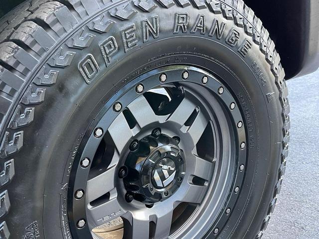 Photo of 2012 White Platinum Metallic Tri-Coat Ford F-250