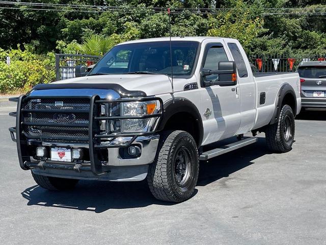 Photo of 2012 White Platinum Metallic Tri-Coat Ford F-250
