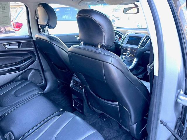 Photo of 2015 Ingot Silver Metallic Ford Edge