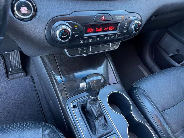 Photo of 2016 Dark Cherry Kia Sorento