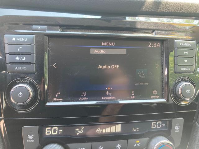 Photo of 2019 Scarlet Ember Tintcoat Nissan Rogue