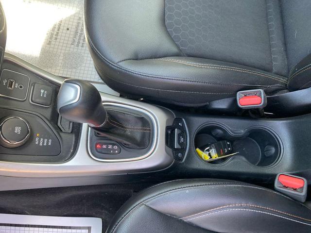 Photo of 2018 Diamond Black Crystal Pearlcoat Jeep Compass