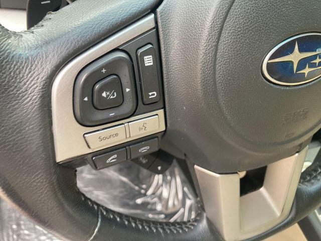 Photo of 2015 Venetian Red Pearl Subaru Legacy