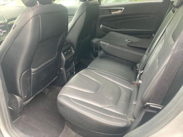 Photo of 2019 Ingot Silver Ford Edge