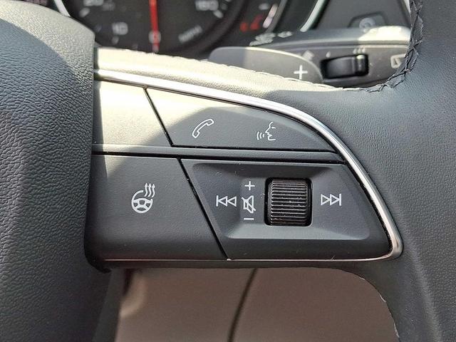 Photo of 2024 Gray Audi Q5