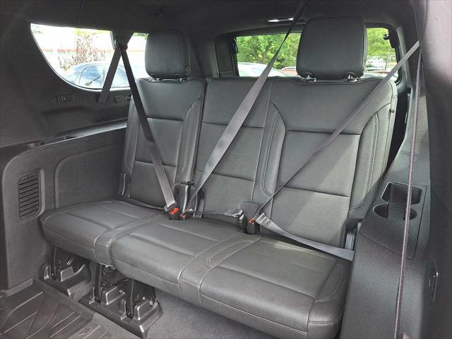 Photo of 2022 Summit White Chevrolet Suburban