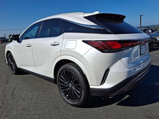 Photo of 2025 Eminent White Pearl Lexus RX 350