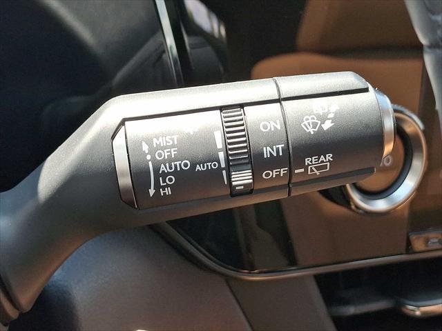 Photo of 2022 Atomic Silver Lexus NX 350