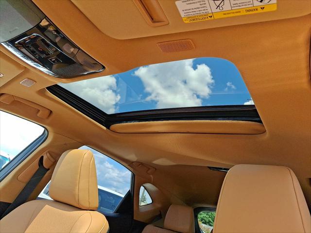 Photo of 2022 Atomic Silver Lexus NX 350