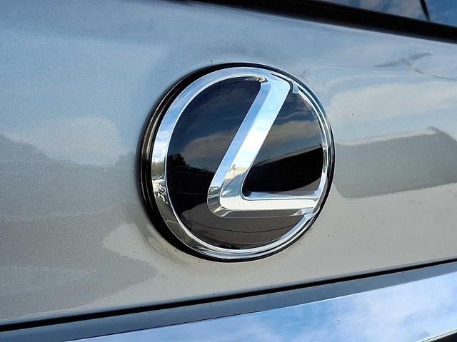 Photo of 2022 Atomic Silver Lexus GX 460