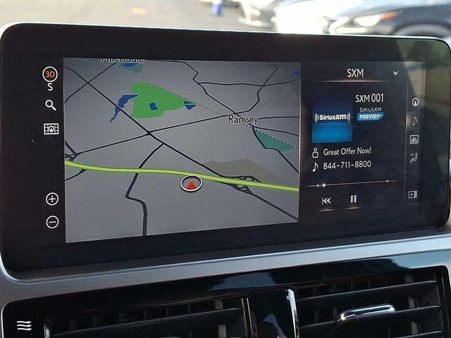 Photo of 2022 Atomic Silver Lexus GX 460