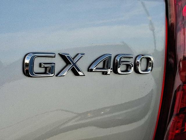 Photo of 2022 Atomic Silver Lexus GX 460