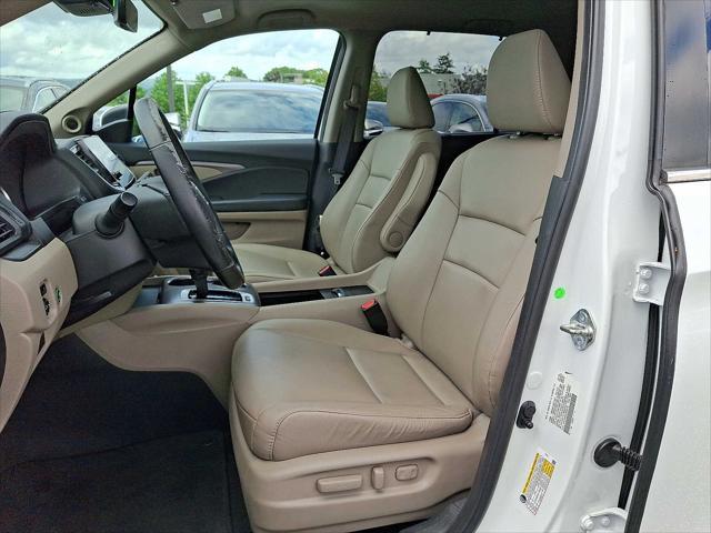 Photo of 2020 Platinum White Pearl Honda Pilot