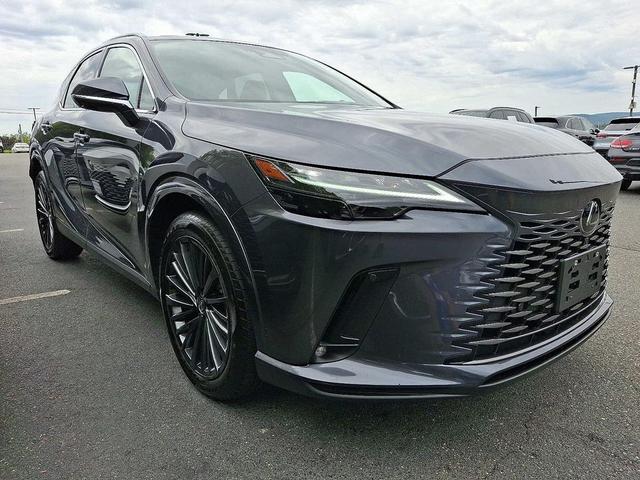 Photo of 2025 Cloudburst Gray Lexus RX 350