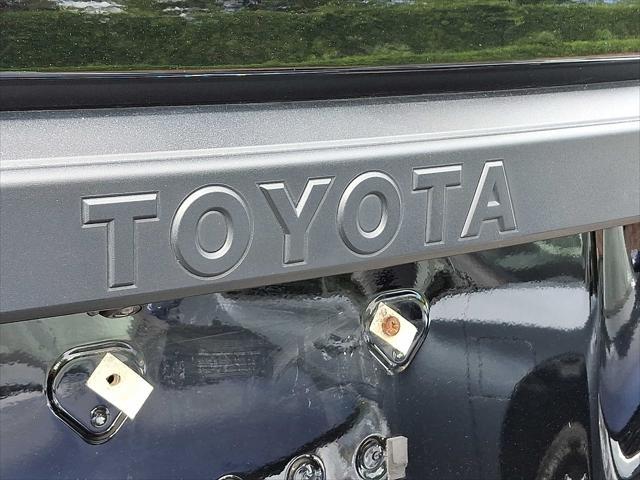 Photo of 2024 Black Toyota Land Cruiser