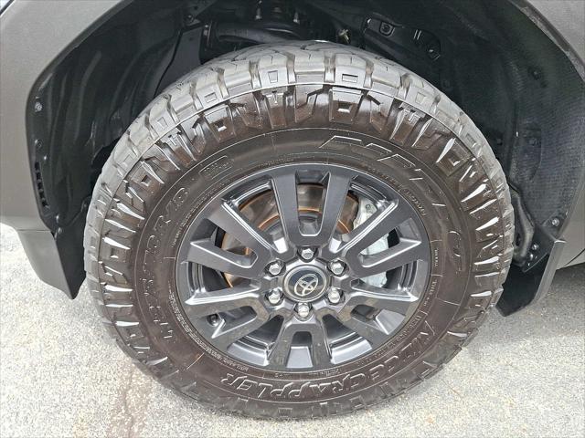Photo of 2024 Black Toyota Land Cruiser