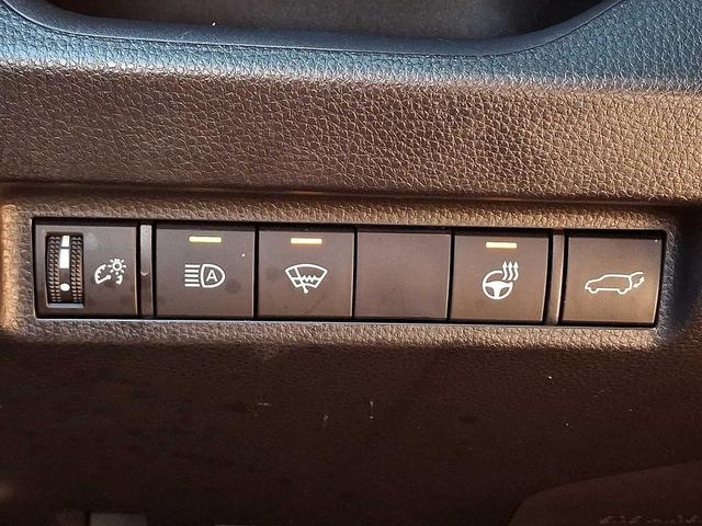 Photo of 2021 Blizzard Pearl w/Midnight Black Roof Toyota RAV4 Prime