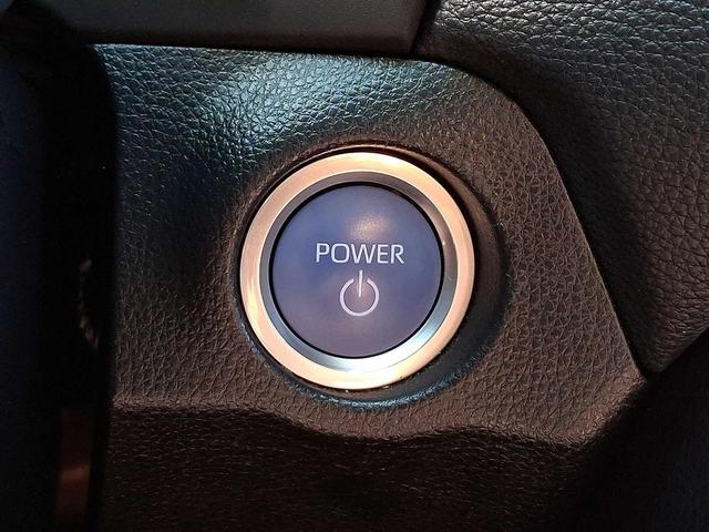 Photo of 2021 Blizzard Pearl w/Midnight Black Roof Toyota RAV4 Prime