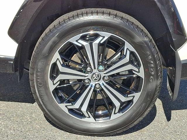 Photo of 2021 Blizzard Pearl w/Midnight Black Roof Toyota RAV4 Prime