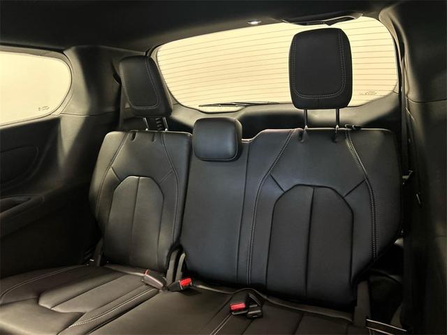 Photo of 2026 PR6 Chrysler Pacifica