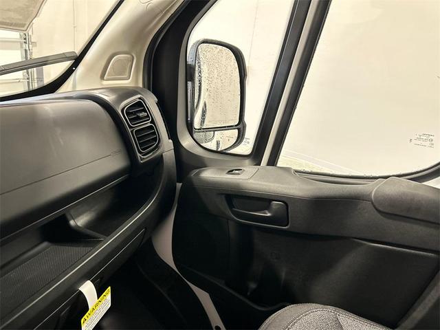 Photo of 2025 Bright White Clearcoat RAM ProMaster 1500