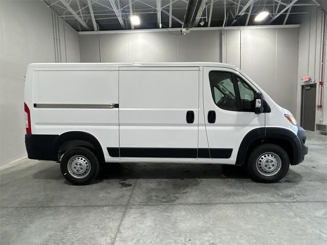 Photo of 2025 Bright White Clearcoat RAM ProMaster 2500